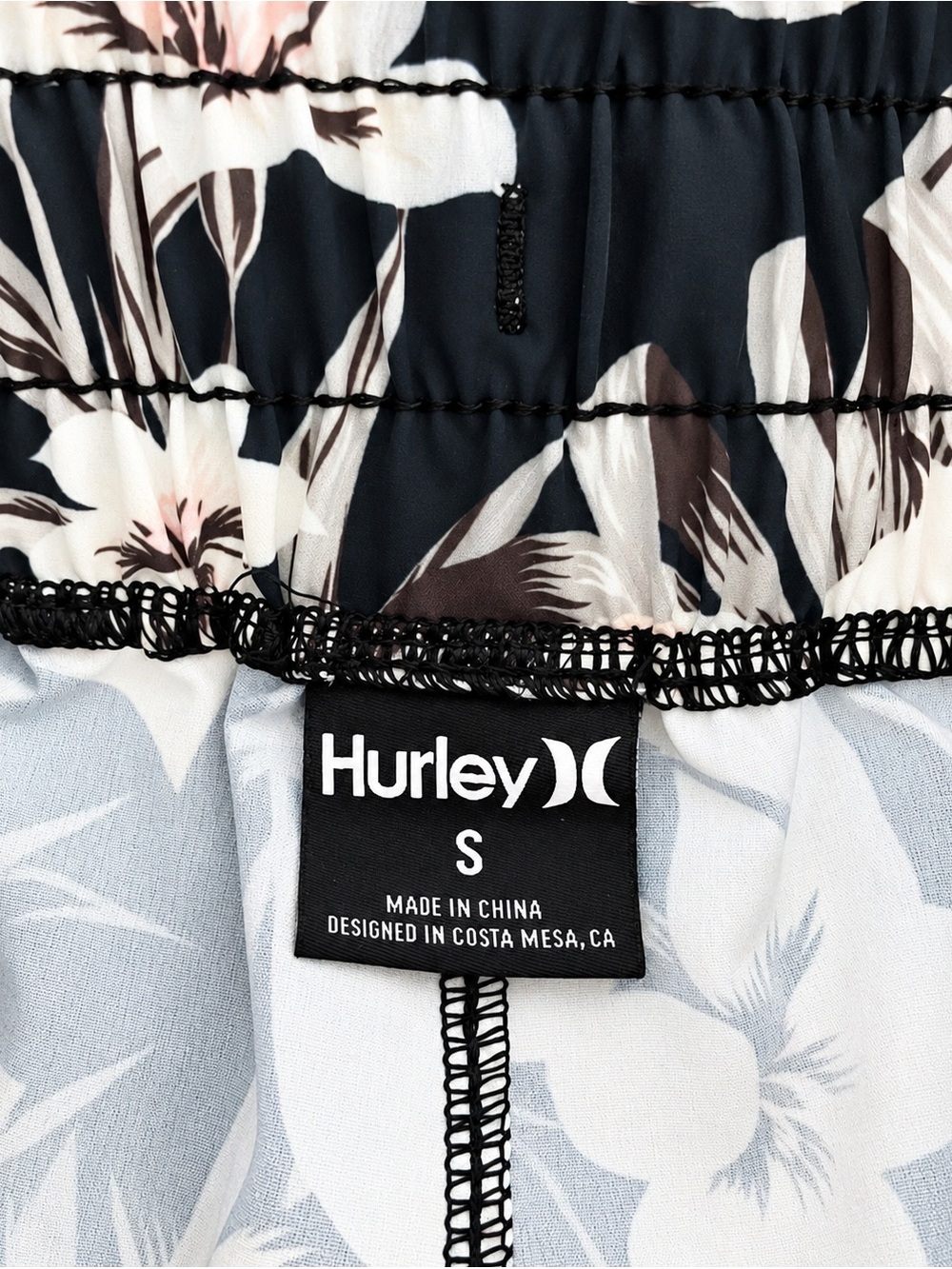 Hurley Women’s Floral Tropical Board Shorts Black Size S - Picture 8 of 10